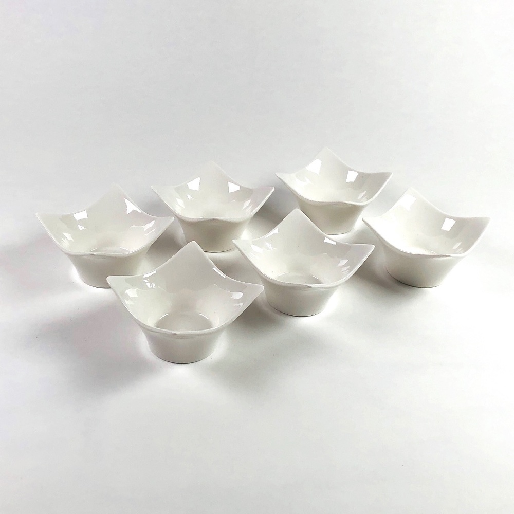 Set of 6 Fluted White Snack Bowls